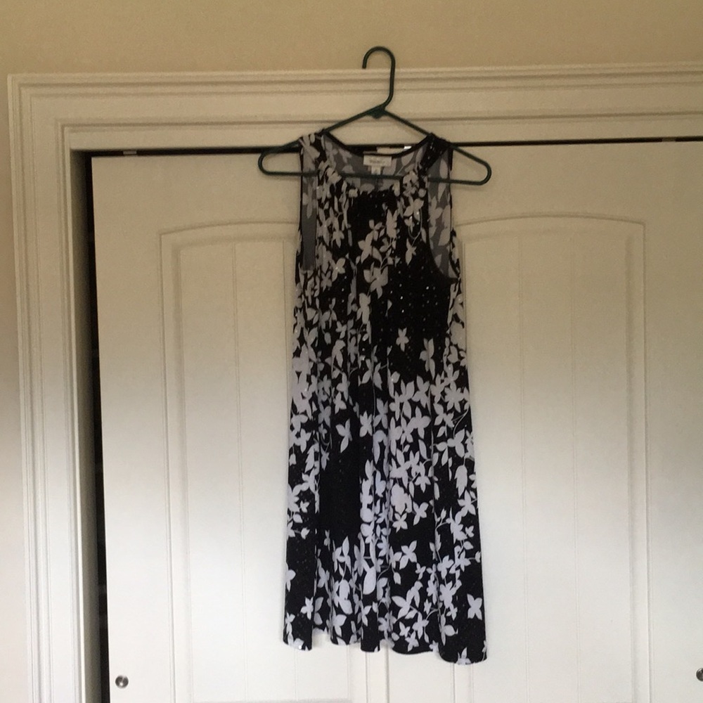 Dressbarn Aline knee length dress - Black & White